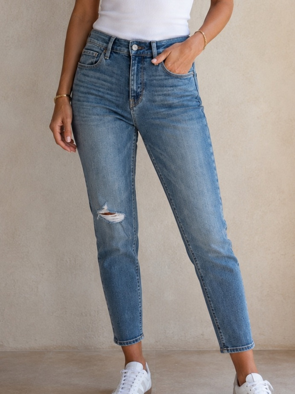 Hudson Krista Skinny Mid-rise Jeans Cropped Slim Ankle with Knee Distress